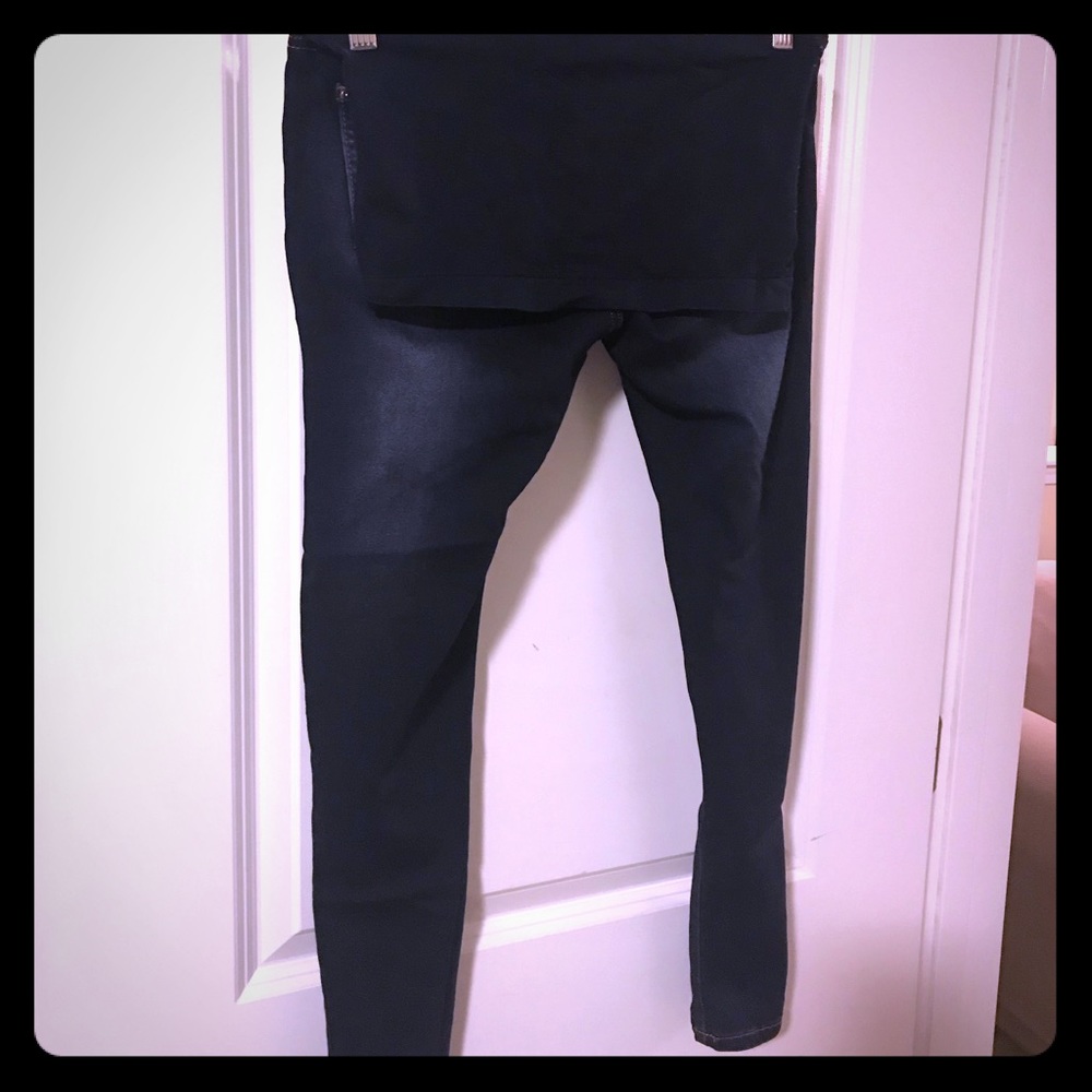 2/$15 BellaVida Maternity Skinny Jean Darkwash